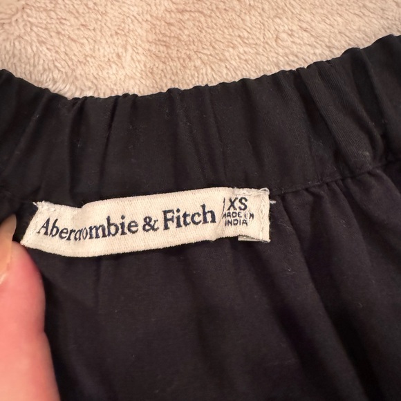 A&F PUFF SLEEVE DRESS - Picture 4 of 5